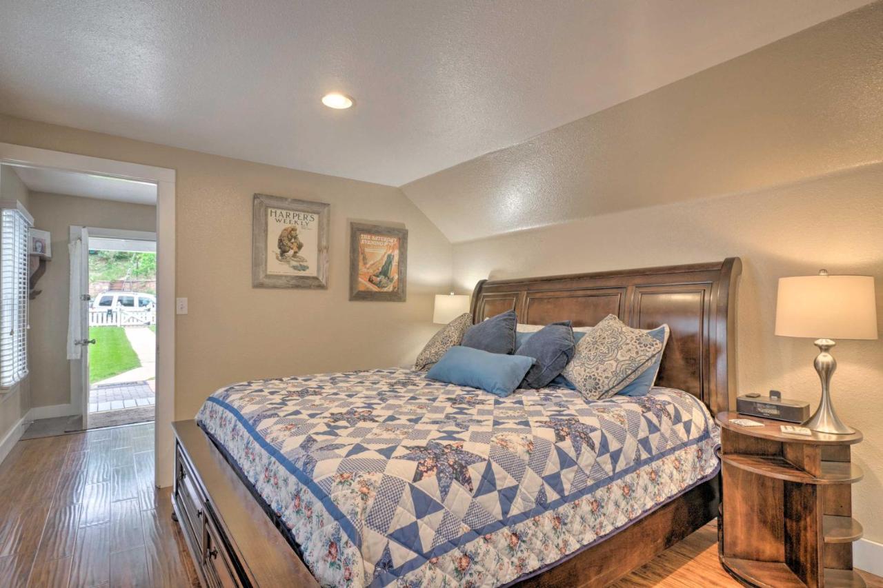 Creekside Home With Patio, Walk To Manitou Incline! مانيتو سبرينغز المظهر الخارجي الصورة